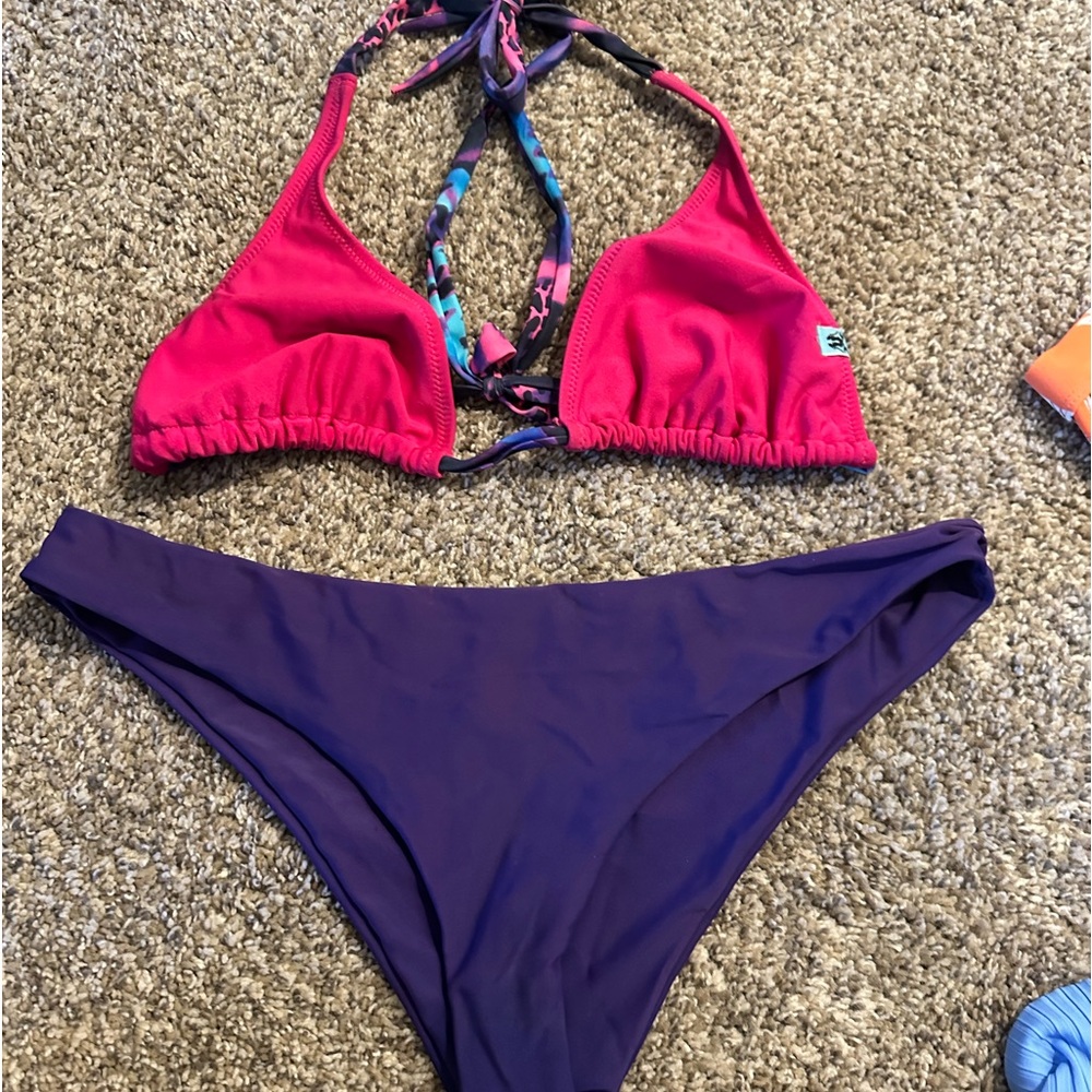 Swimsuit / bikini